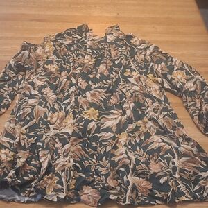 H&M Dark Green and Brown Floral Top